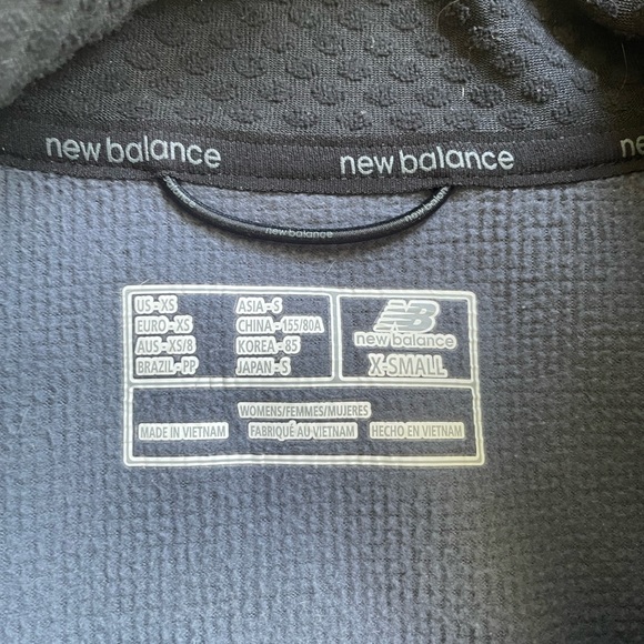 New Balance Jacket - Picture 3 of 4